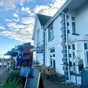 Hotel Sids Restaurant And Bar With, Cardiff